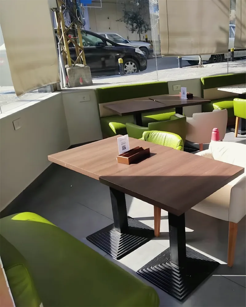 Hawari Juice terrace seating by Yamout