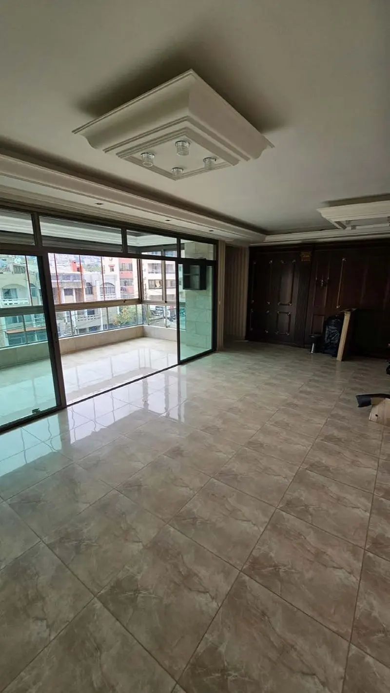 مشروع تجديد منزل في بيروت من تنفيذ يموت