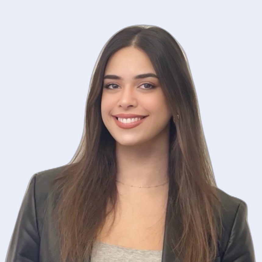 ساشا ياموت، مهندسة معمارية أولى
